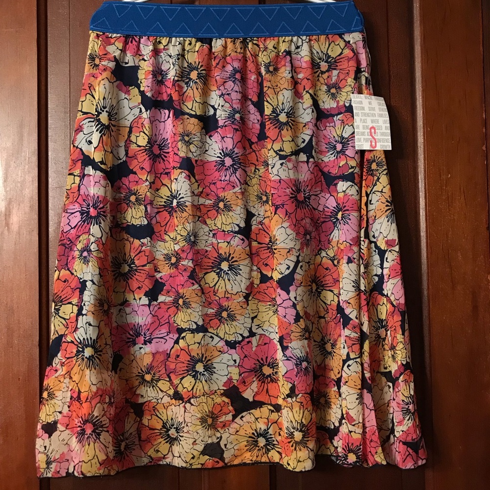 LuLaRoe Lola Small